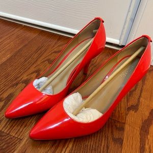 Coral Michael Kors pumps